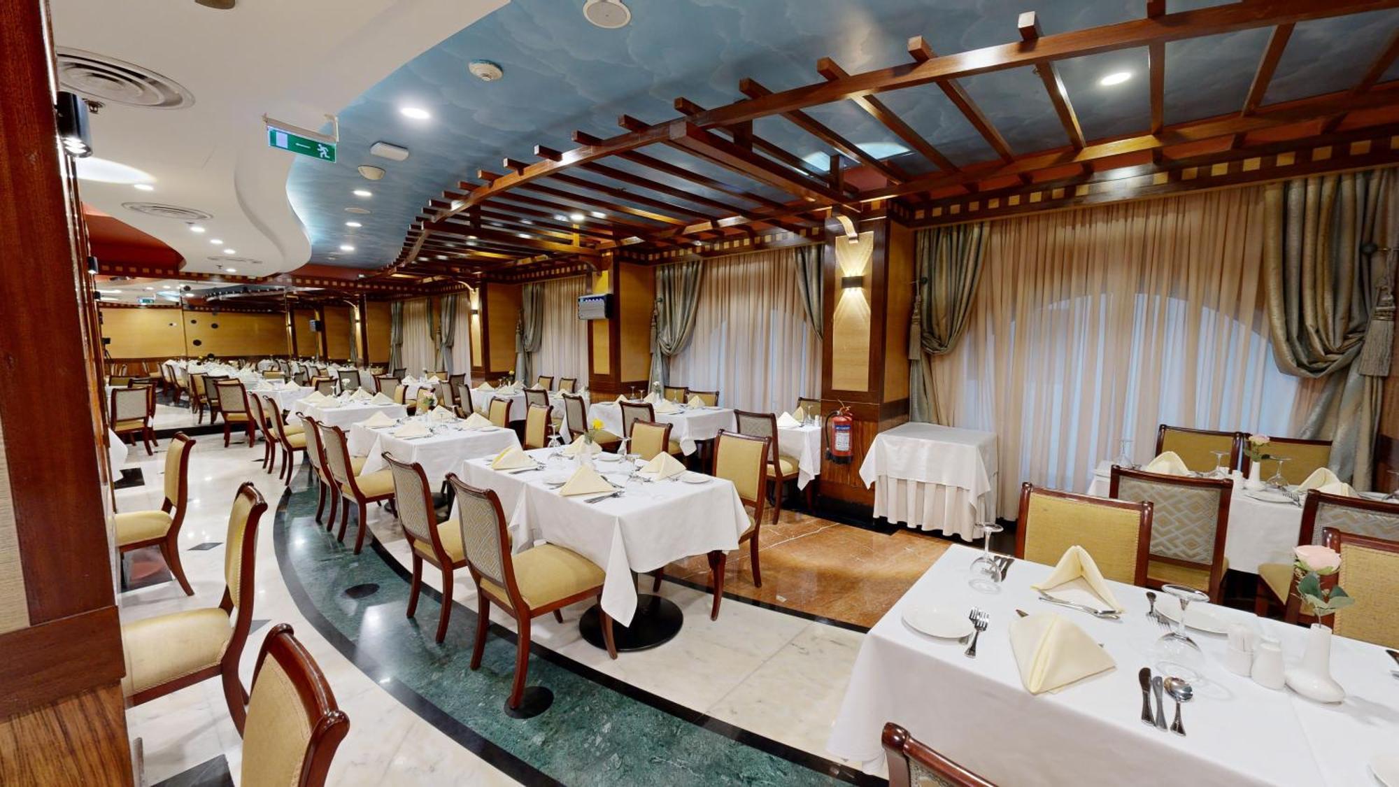 Al Muna Kareem Hotel- Ex Leader Медина Экстерьер фото